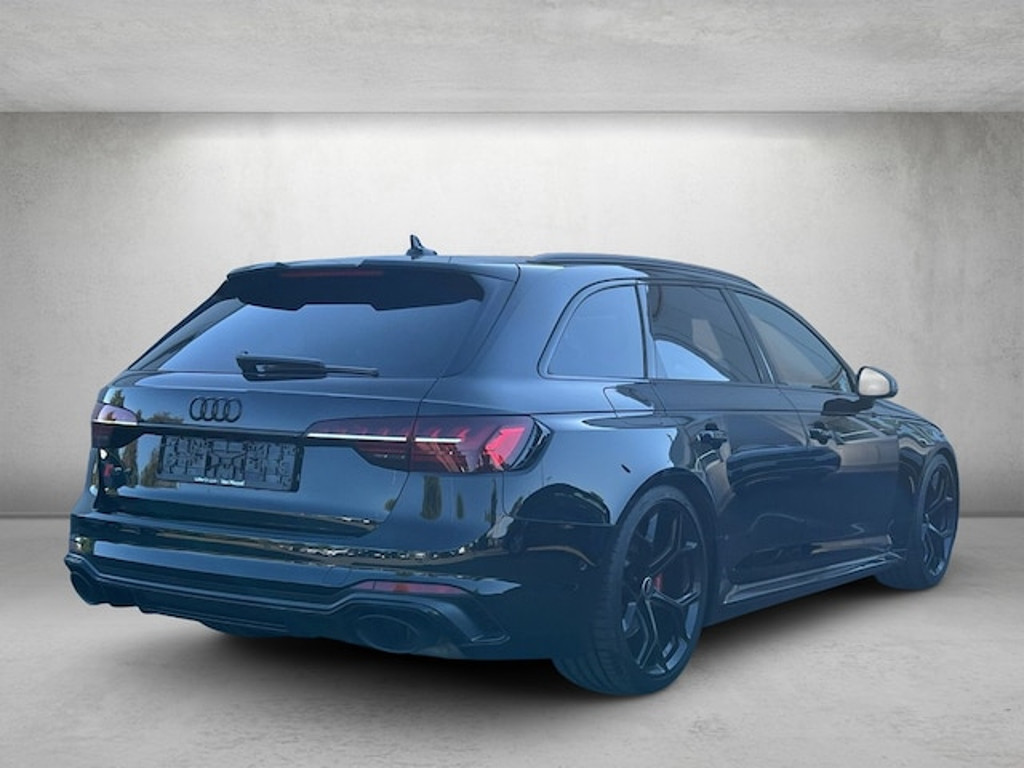 Audi RS4