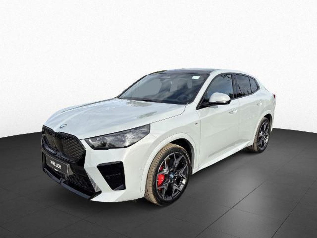 BMW iX2 xDrive30