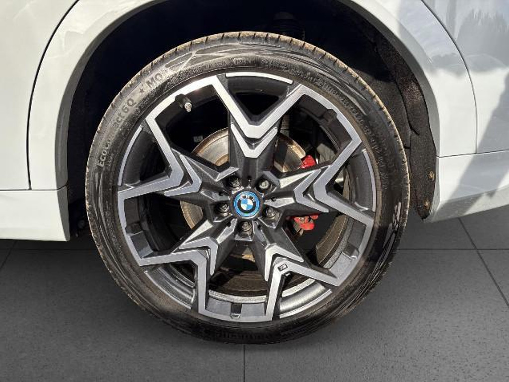 BMW iX2