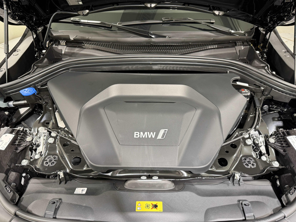 BMW iX2