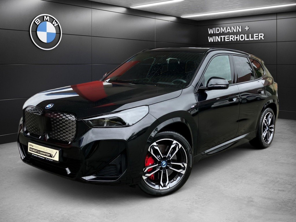 BMW iX1 xDrive30