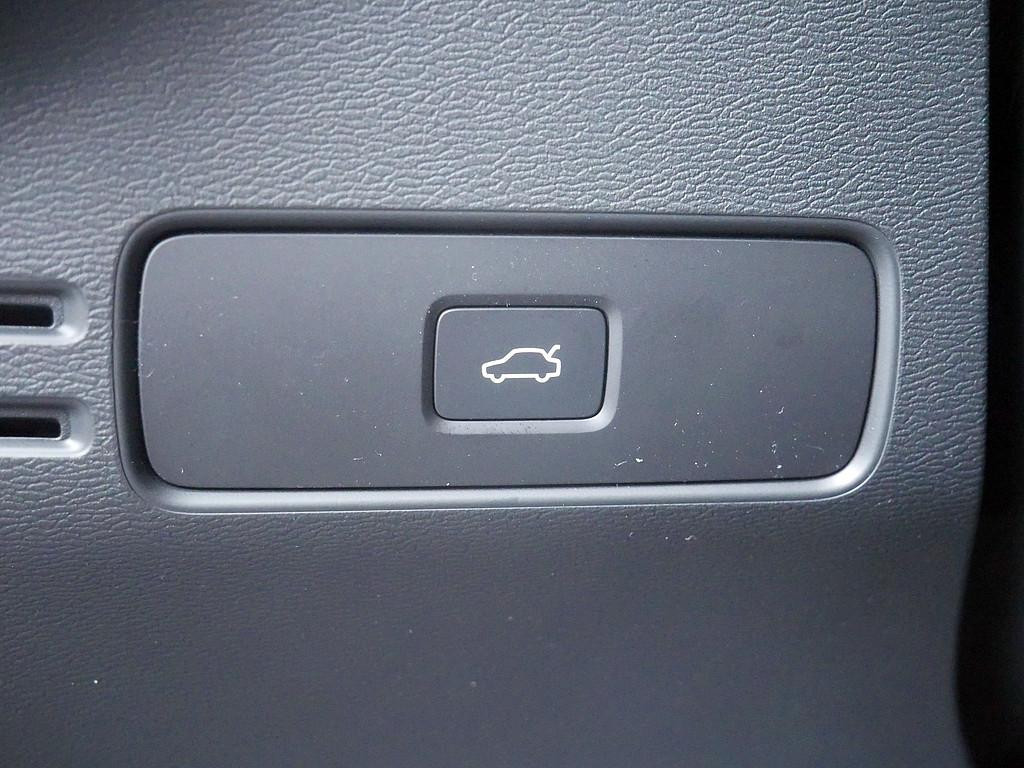 Volvo EX40