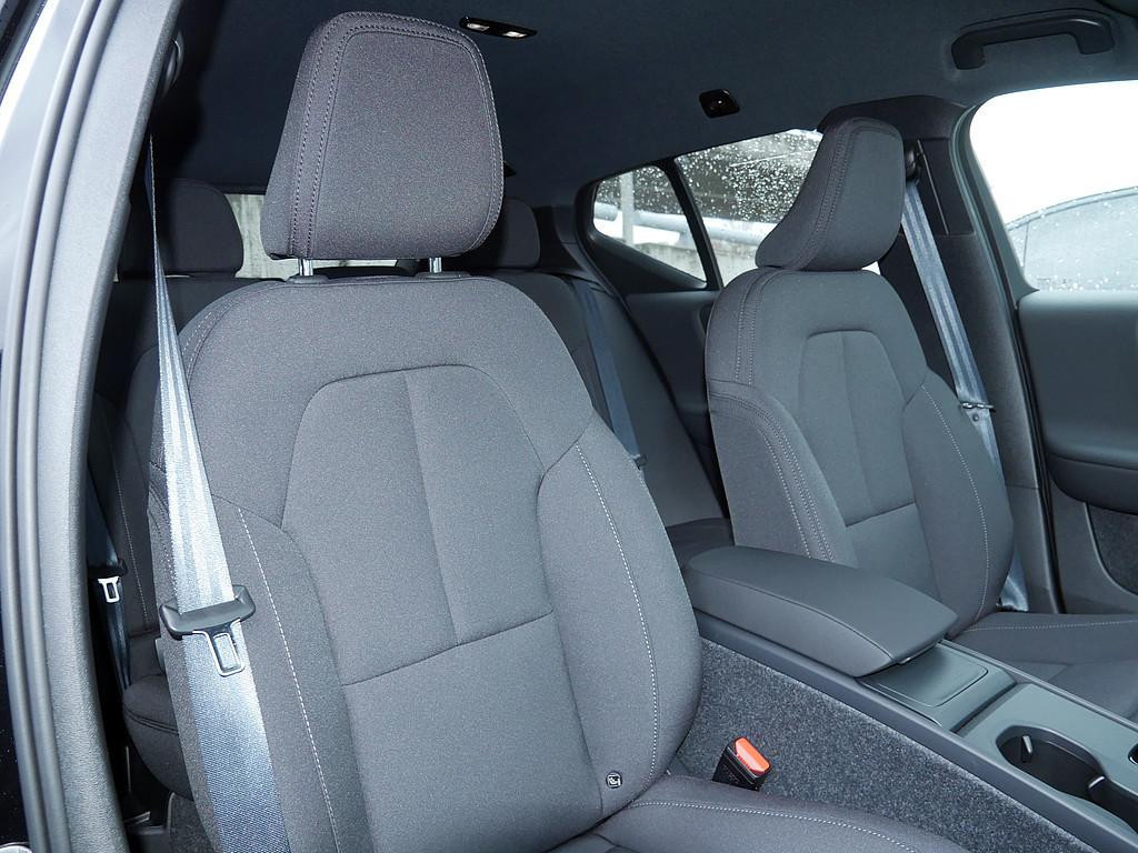 Volvo EX40