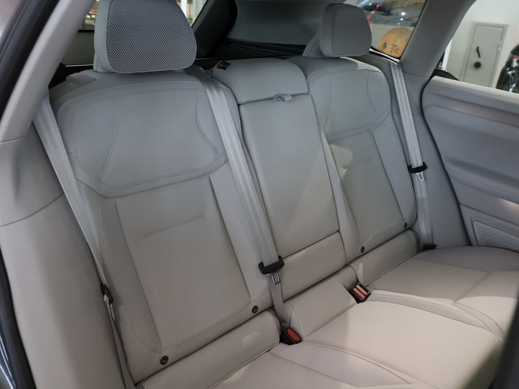 Volvo EX60