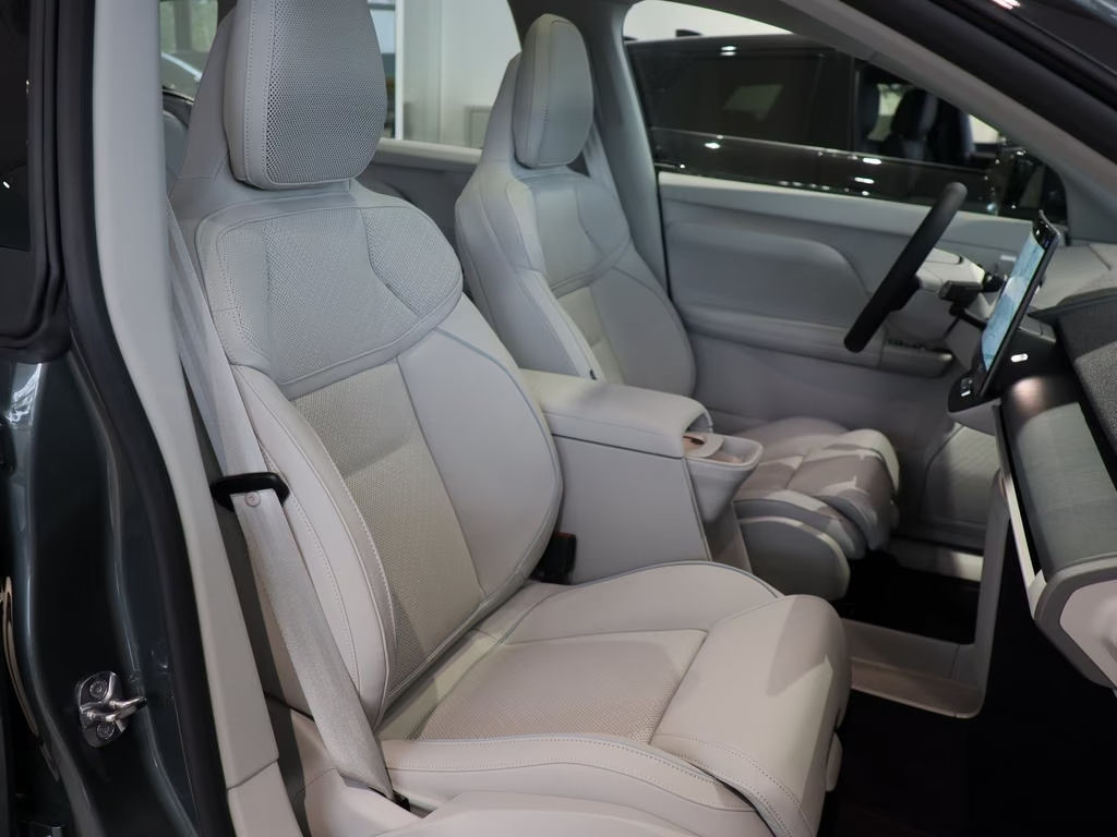 Volvo EX60