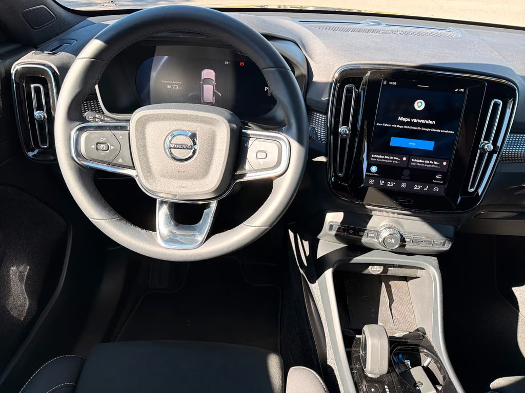 Volvo EX40