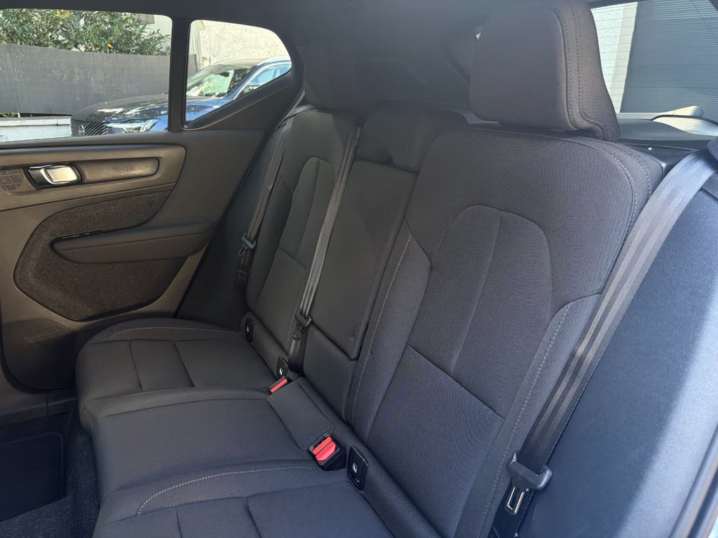 Volvo EX40