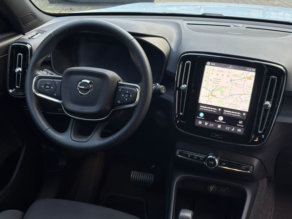 Volvo EX40
