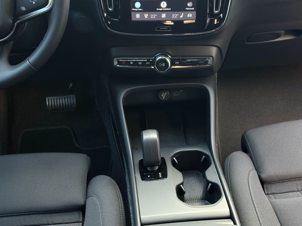 Volvo EX40