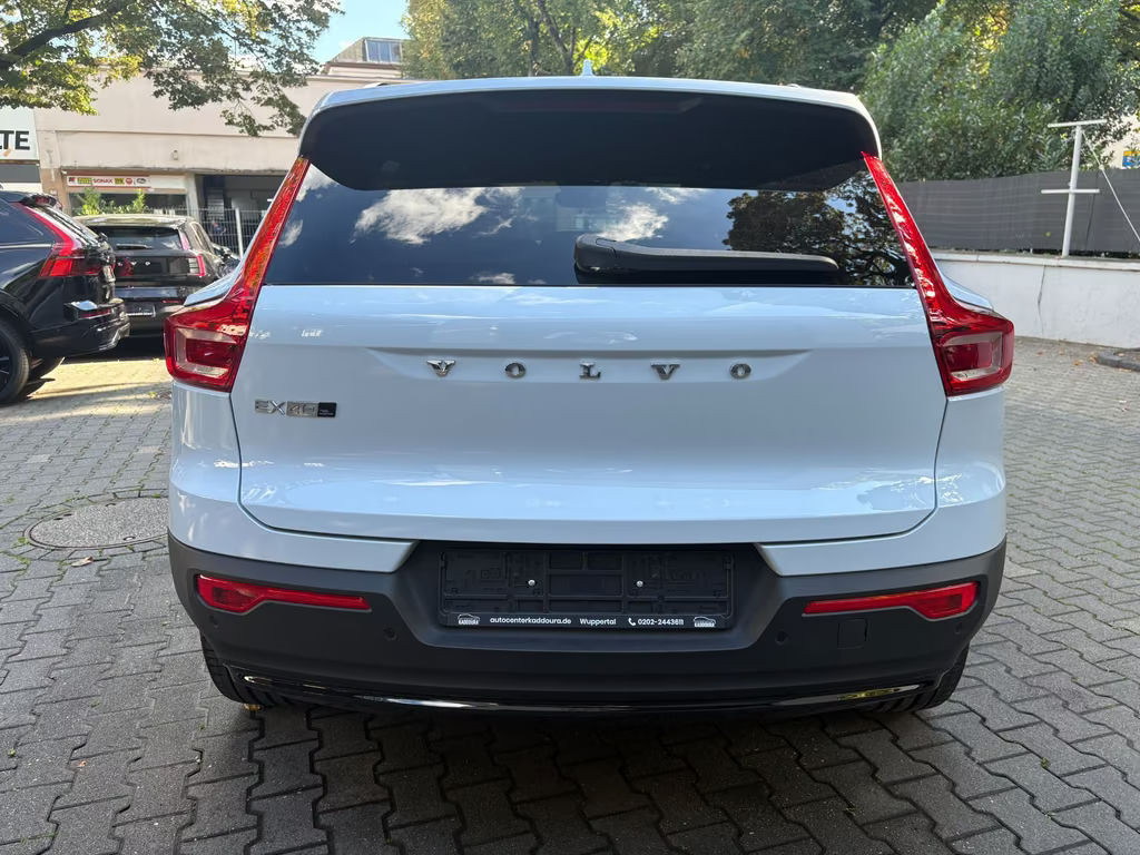 Volvo EX40