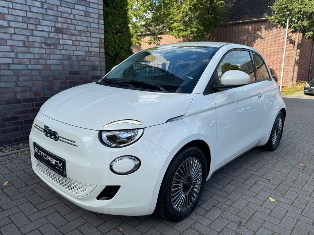 Fiat 500e Elektromotor 87 kW (cont. 43 kW)