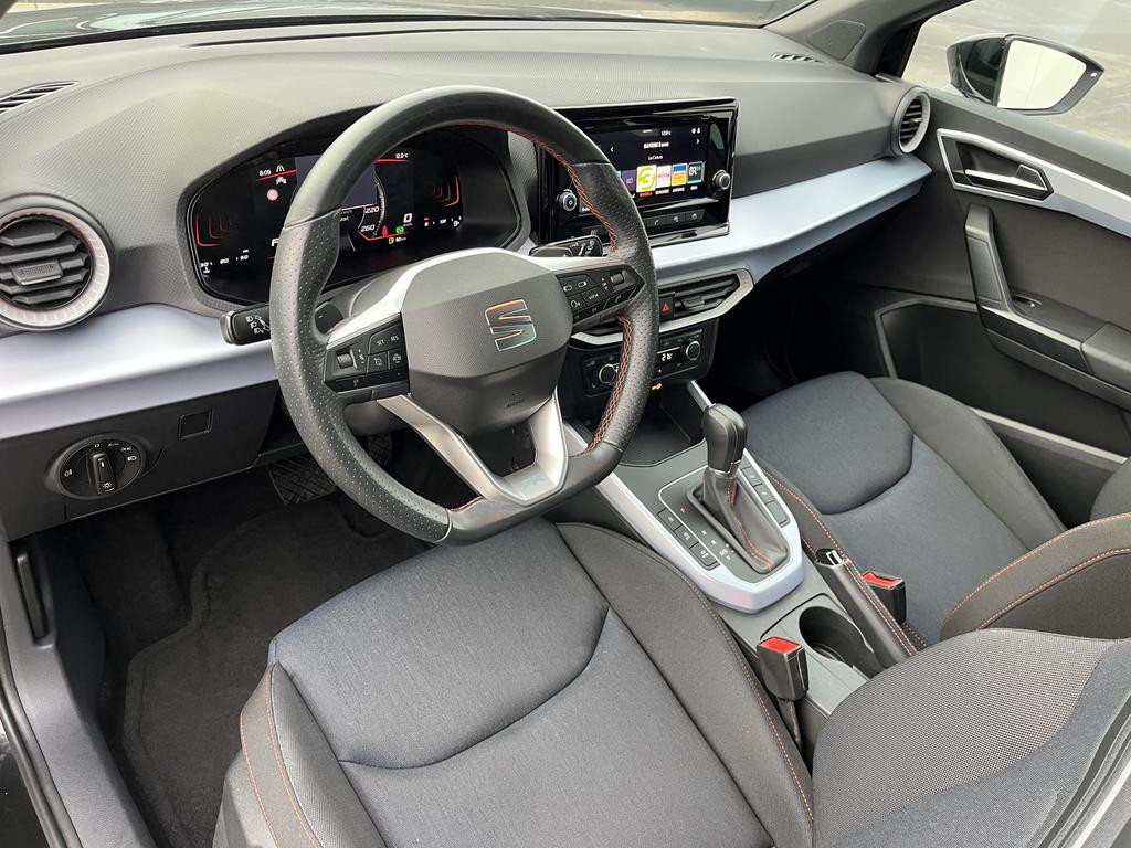 Seat Arona