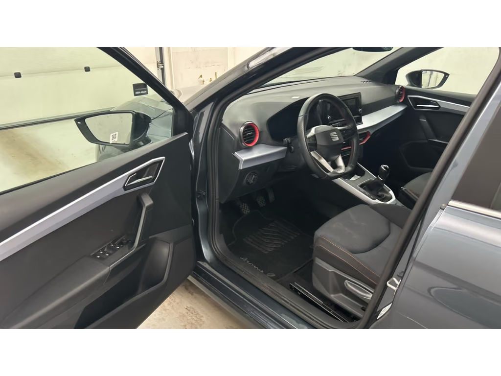 Seat Arona