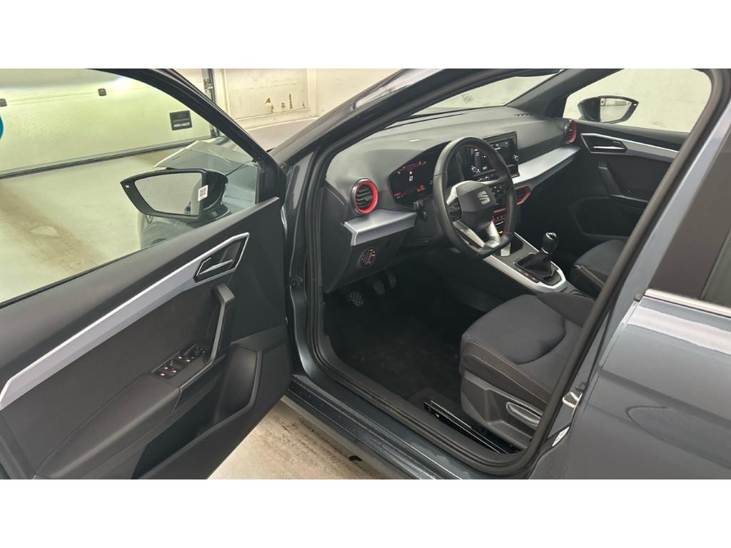 Seat Arona