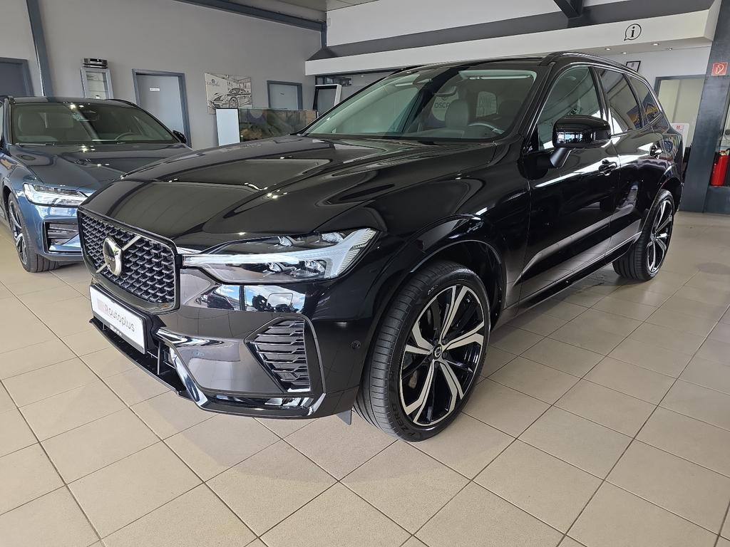 Volvo XC60 Plus Dark
