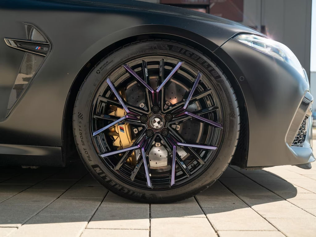 BMW M8