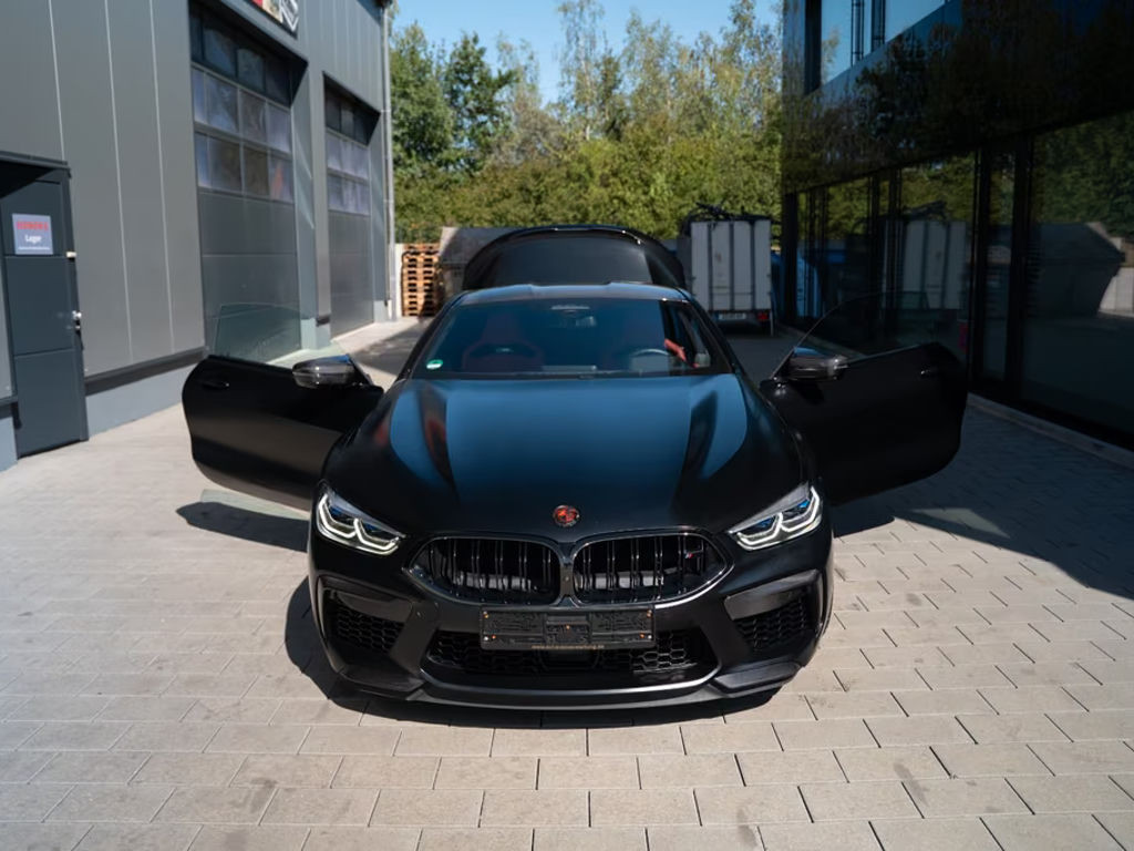 BMW M8