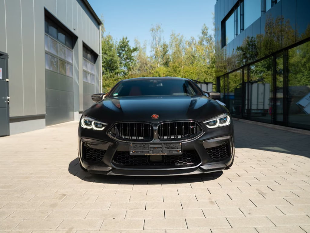BMW M8