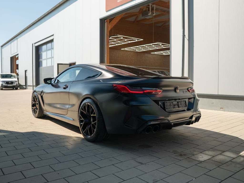 BMW M8