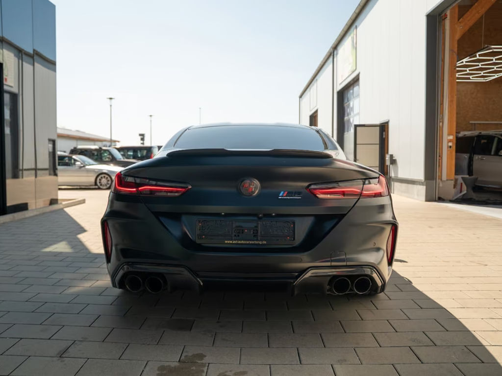 BMW M8
