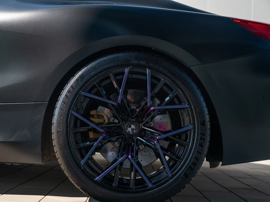 BMW M8