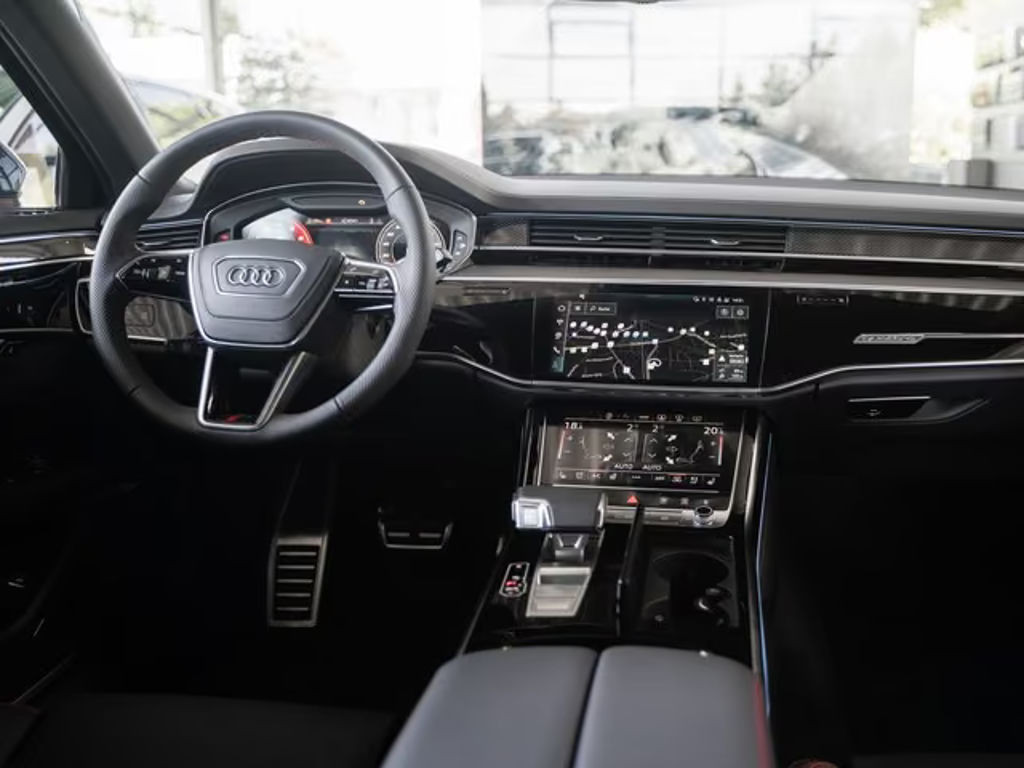 Audi S8