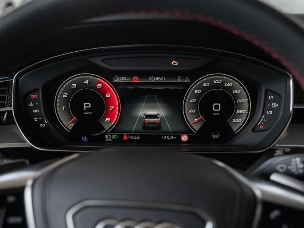 Audi S8