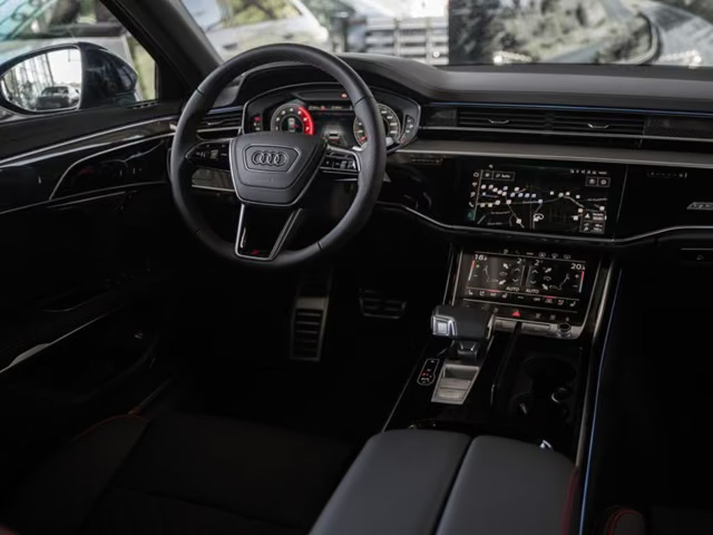 Audi S8