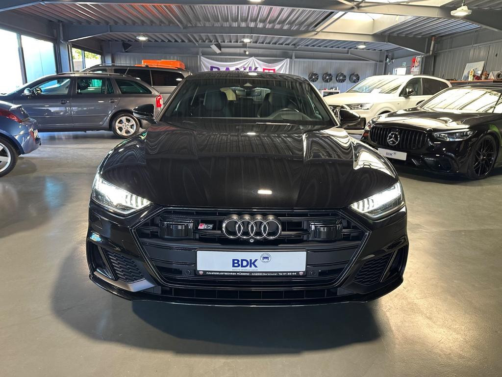 Audi S7