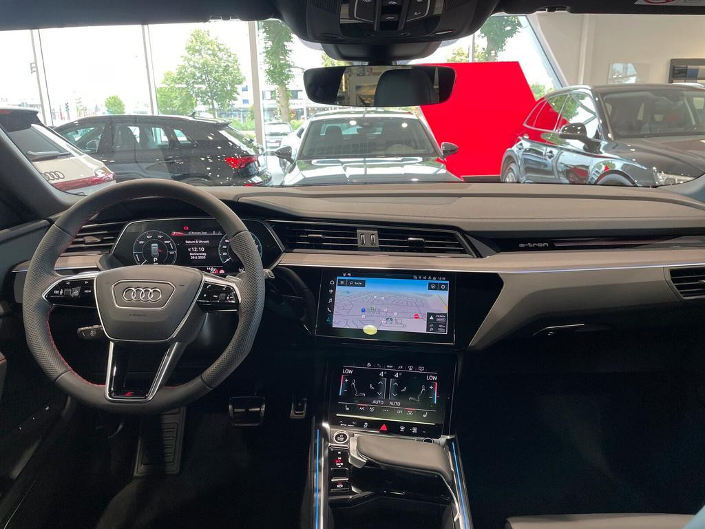 Audi Q8 e-tron