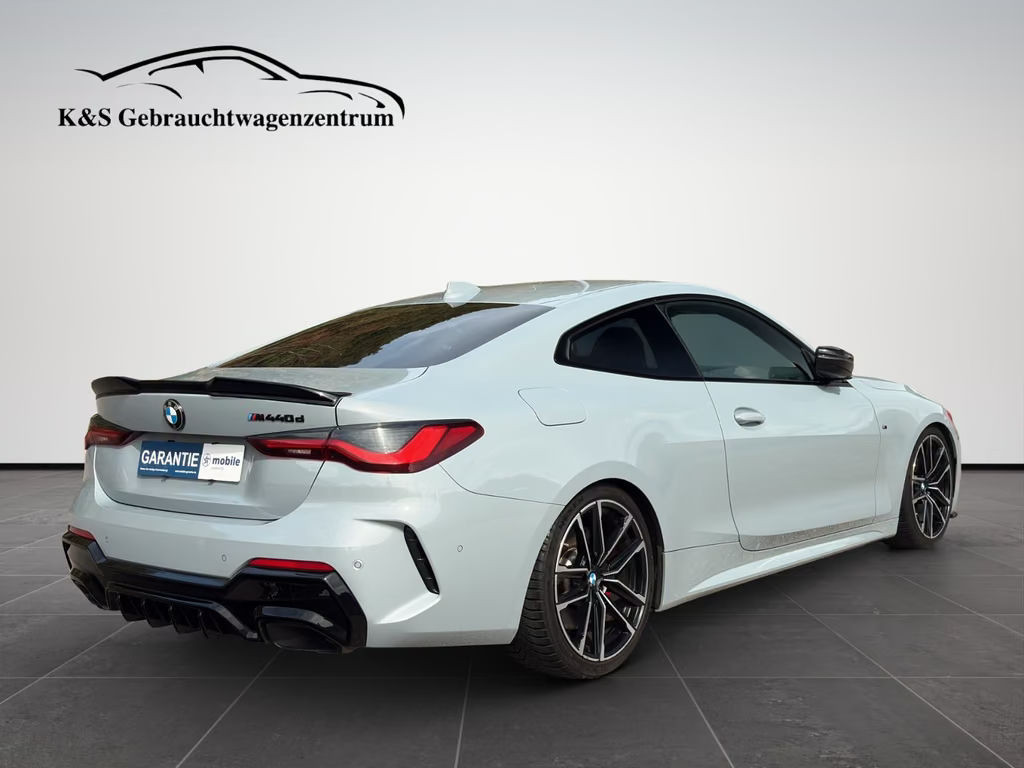 BMW M440