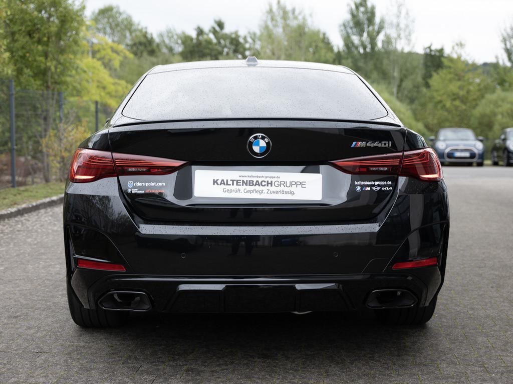 BMW M440
