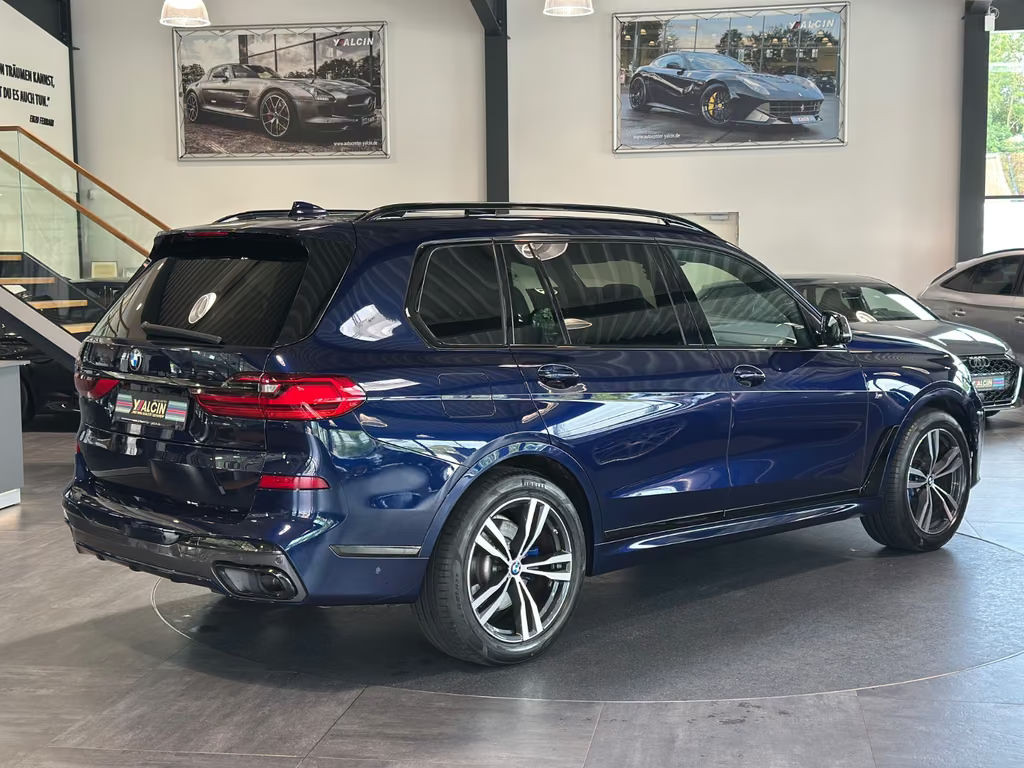 BMW X7