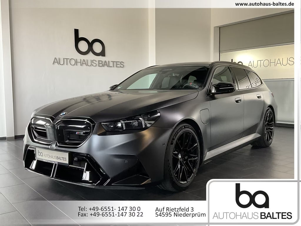 BMW M5 Touring Pano/AHK/M Driver Pack/Drive-Park Ass