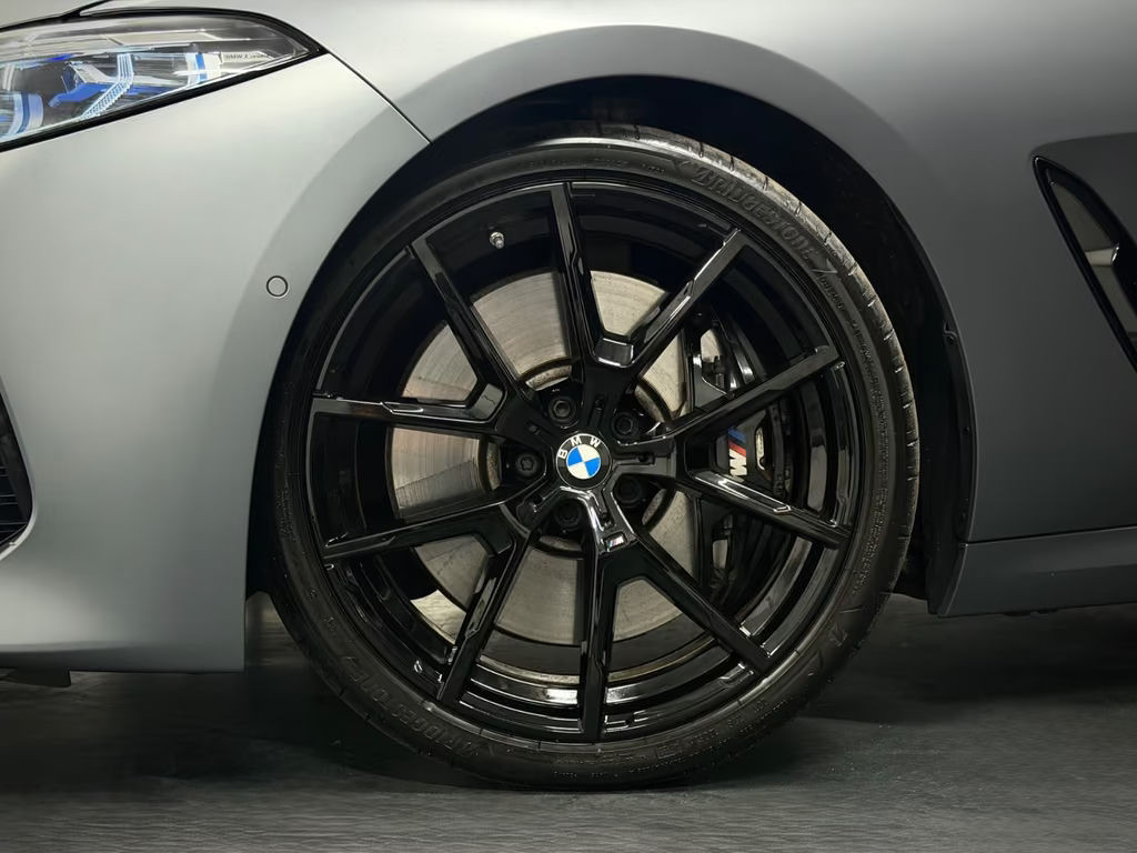 BMW M850