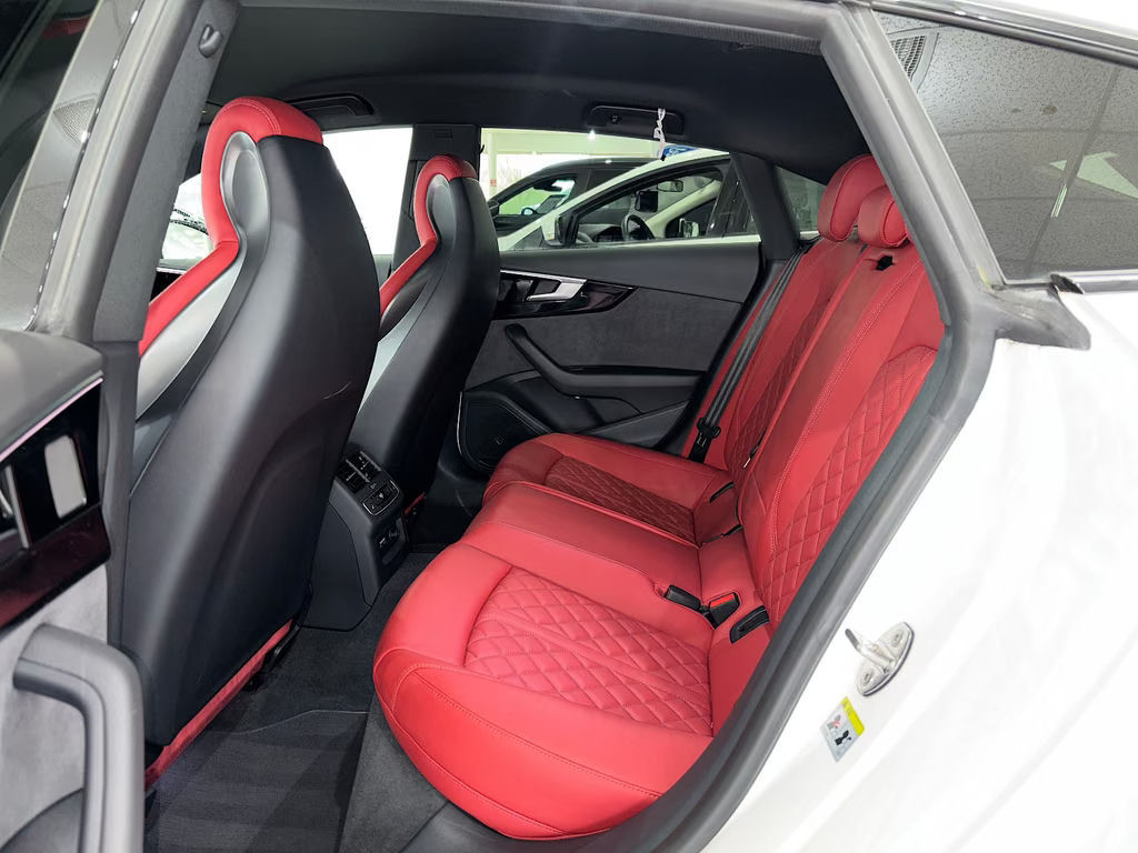 Audi S5