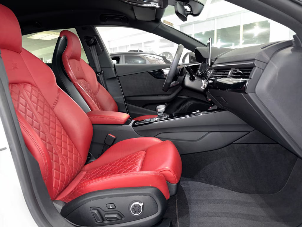 Audi S5