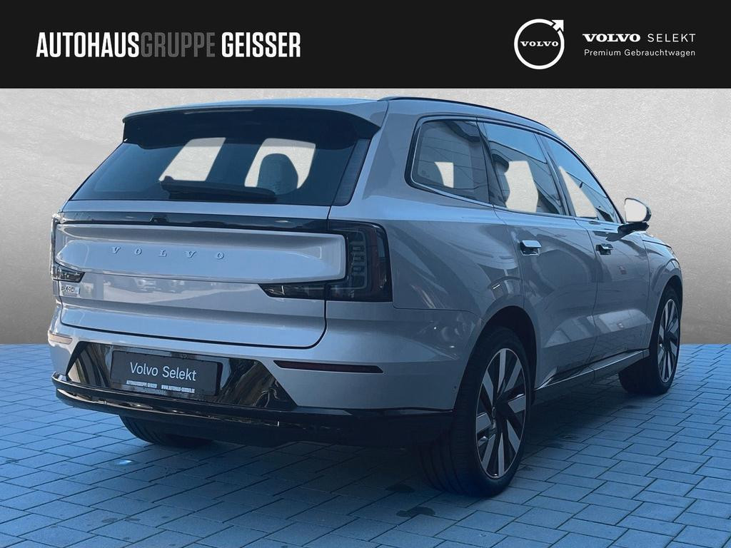 Volvo EX90