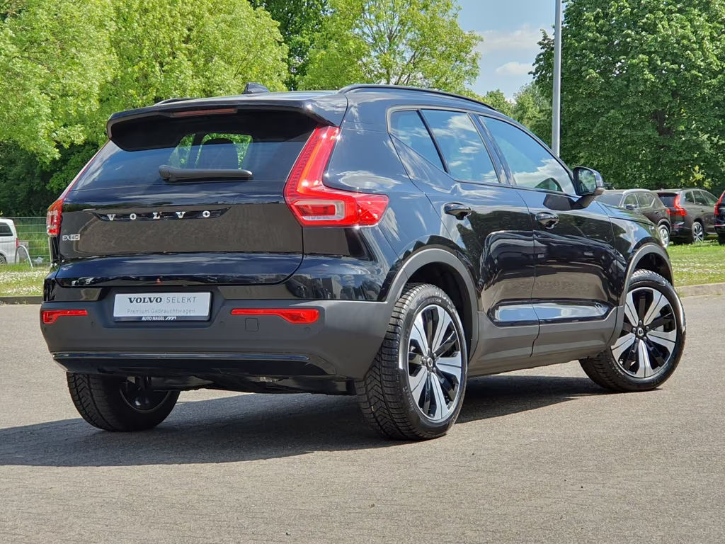 Volvo EX40