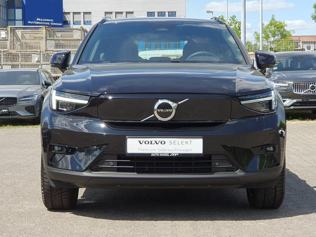 Volvo EX40