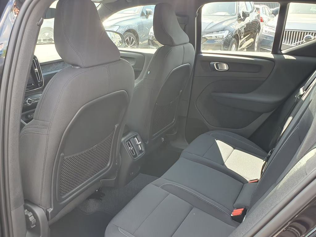 Volvo EX40