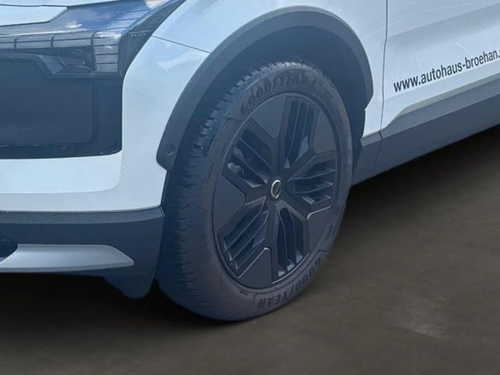 Volvo EX30