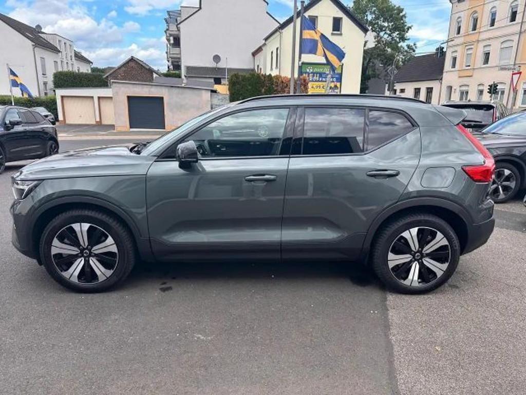 Volvo EX40