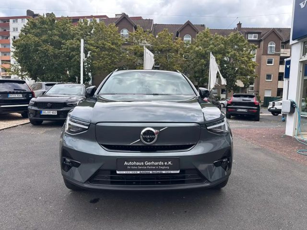 Volvo EX40