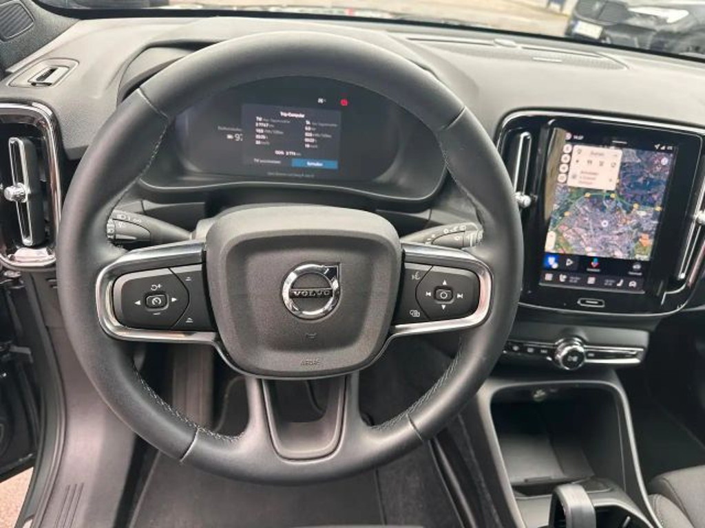 Volvo EX40