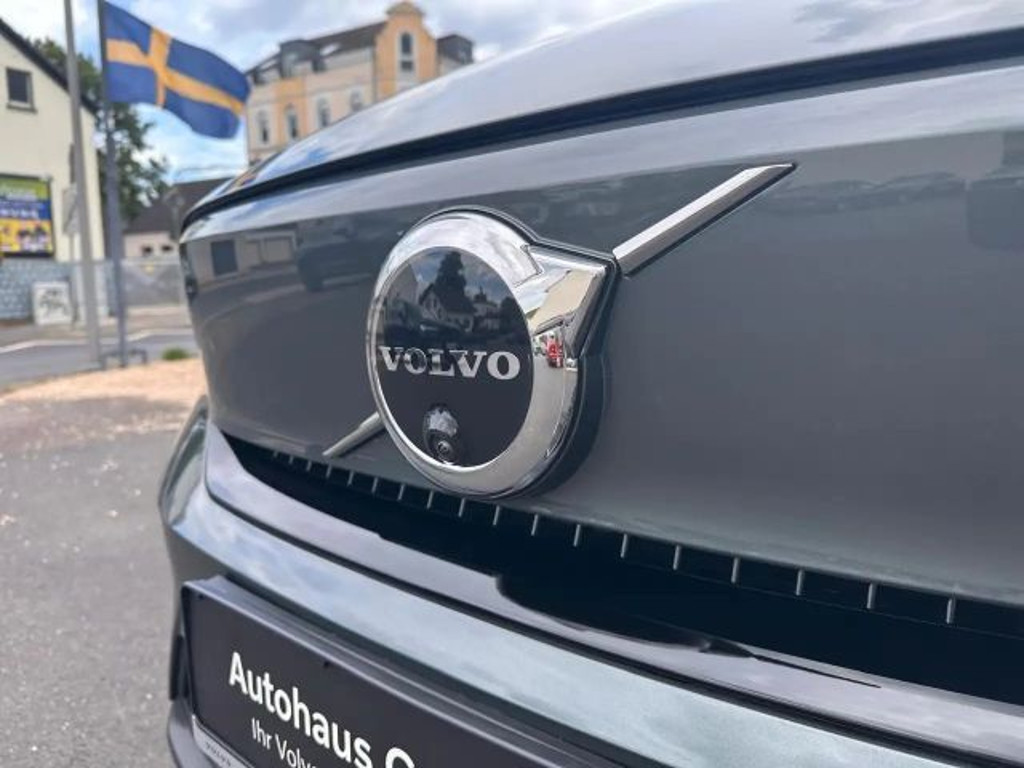Volvo EX40