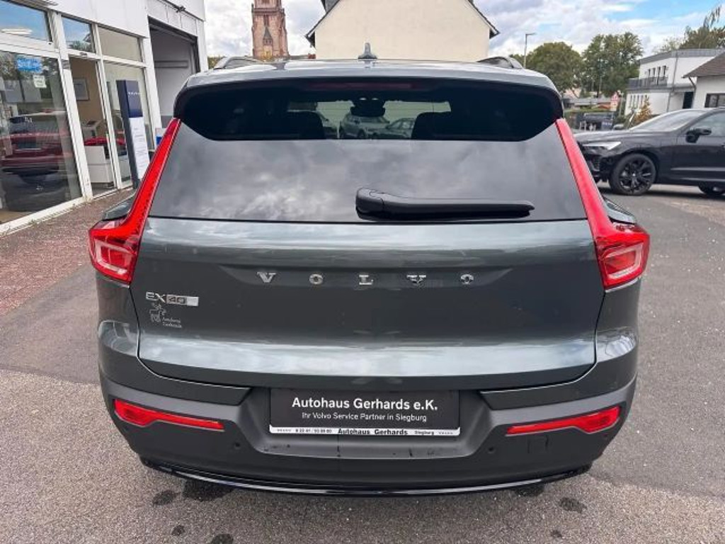 Volvo EX40