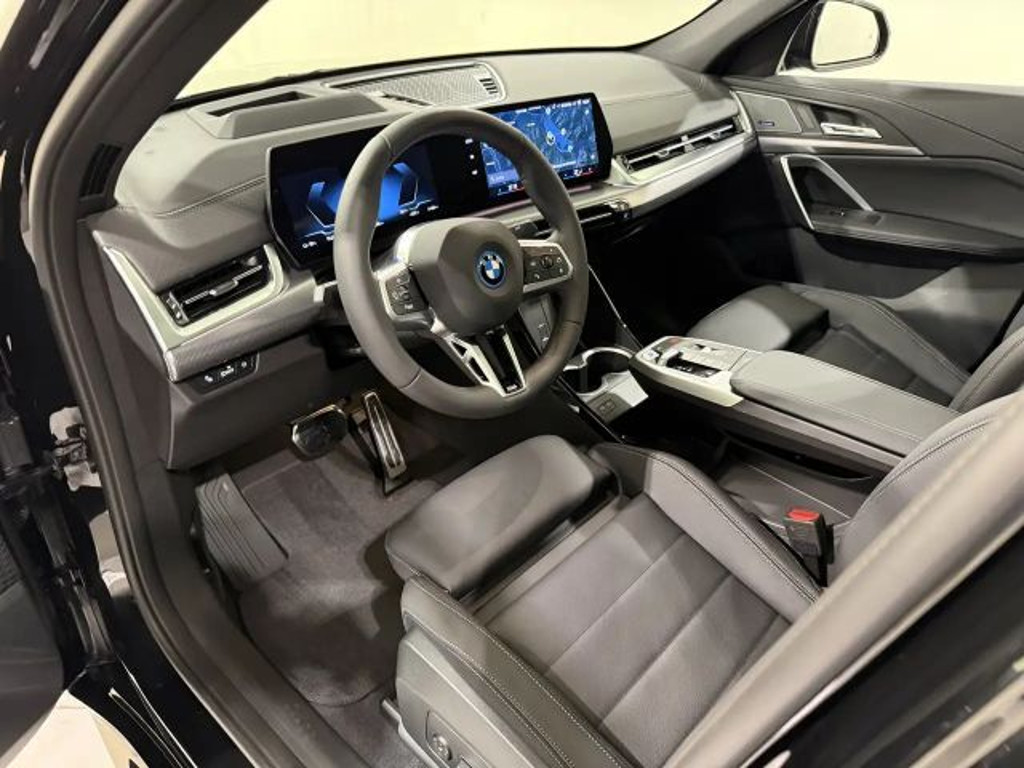BMW iX2