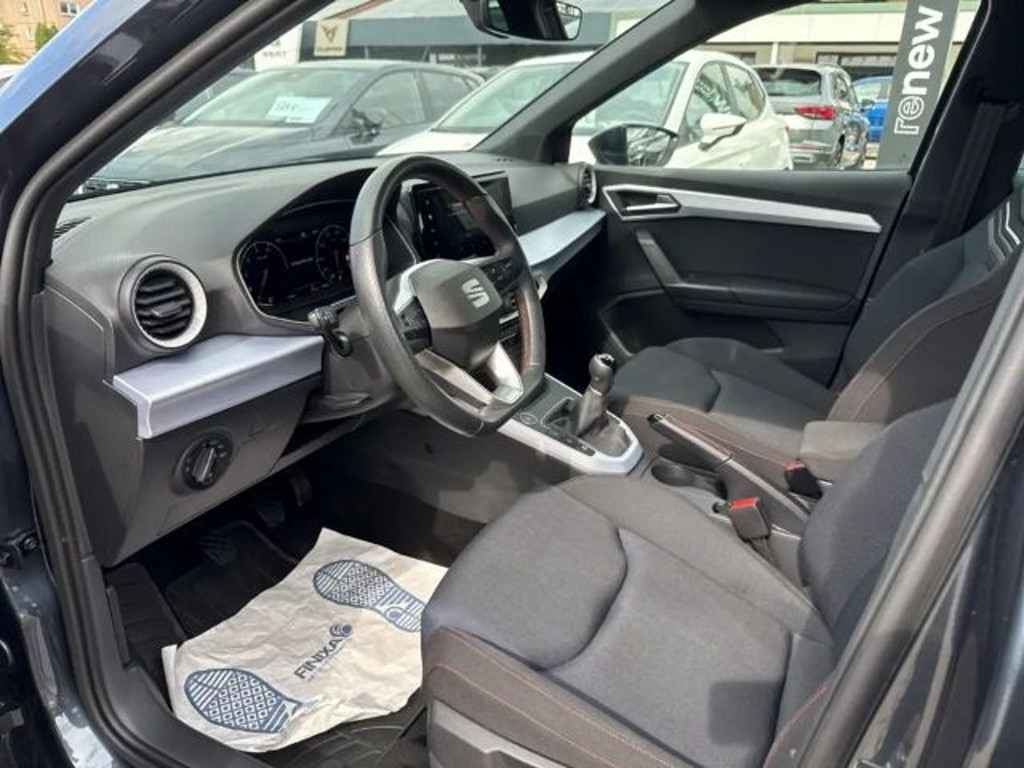 Seat Arona