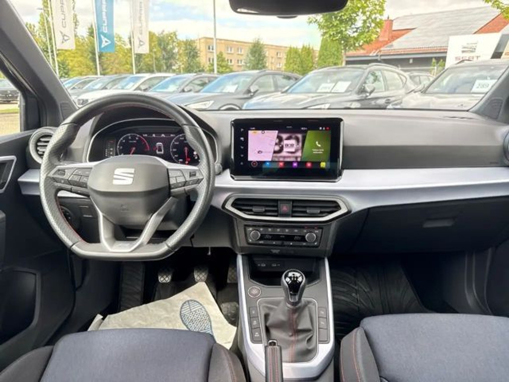 Seat Arona